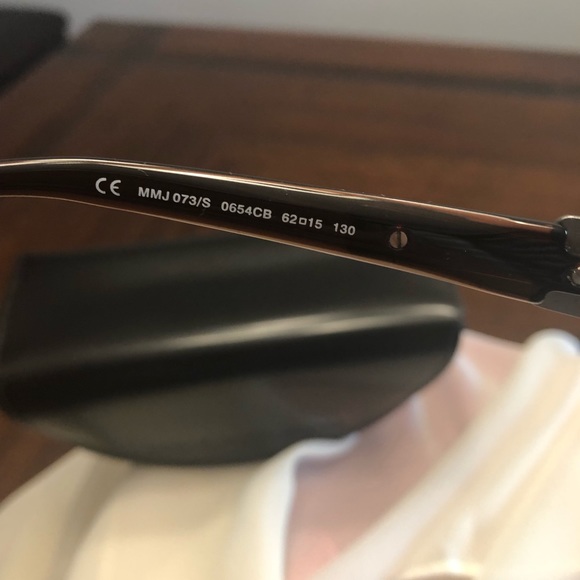Marc Jacobs Women’s Sunglasses - Picture 3 of 5